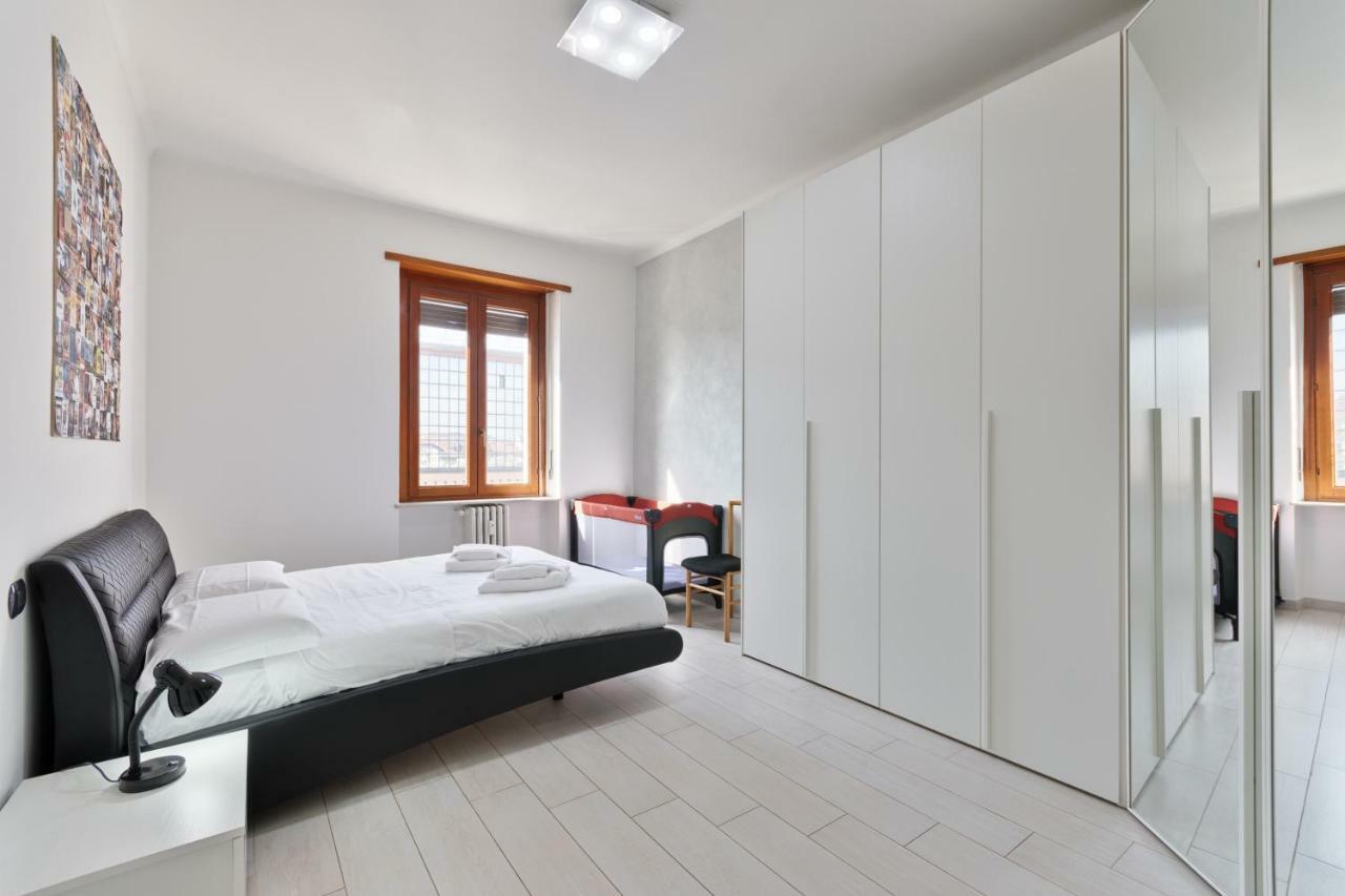 Torino Tribunale & Porta Susa Flat Lägenhet Exteriör bild